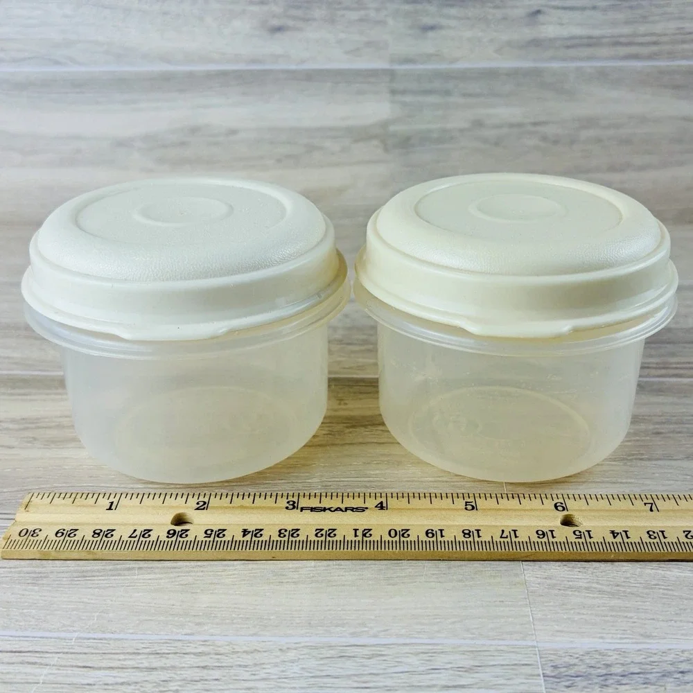 Rubbermaid Servin Saver 1 Cup #6 Set Of 2 Food Storage Round Container Lid Vtg